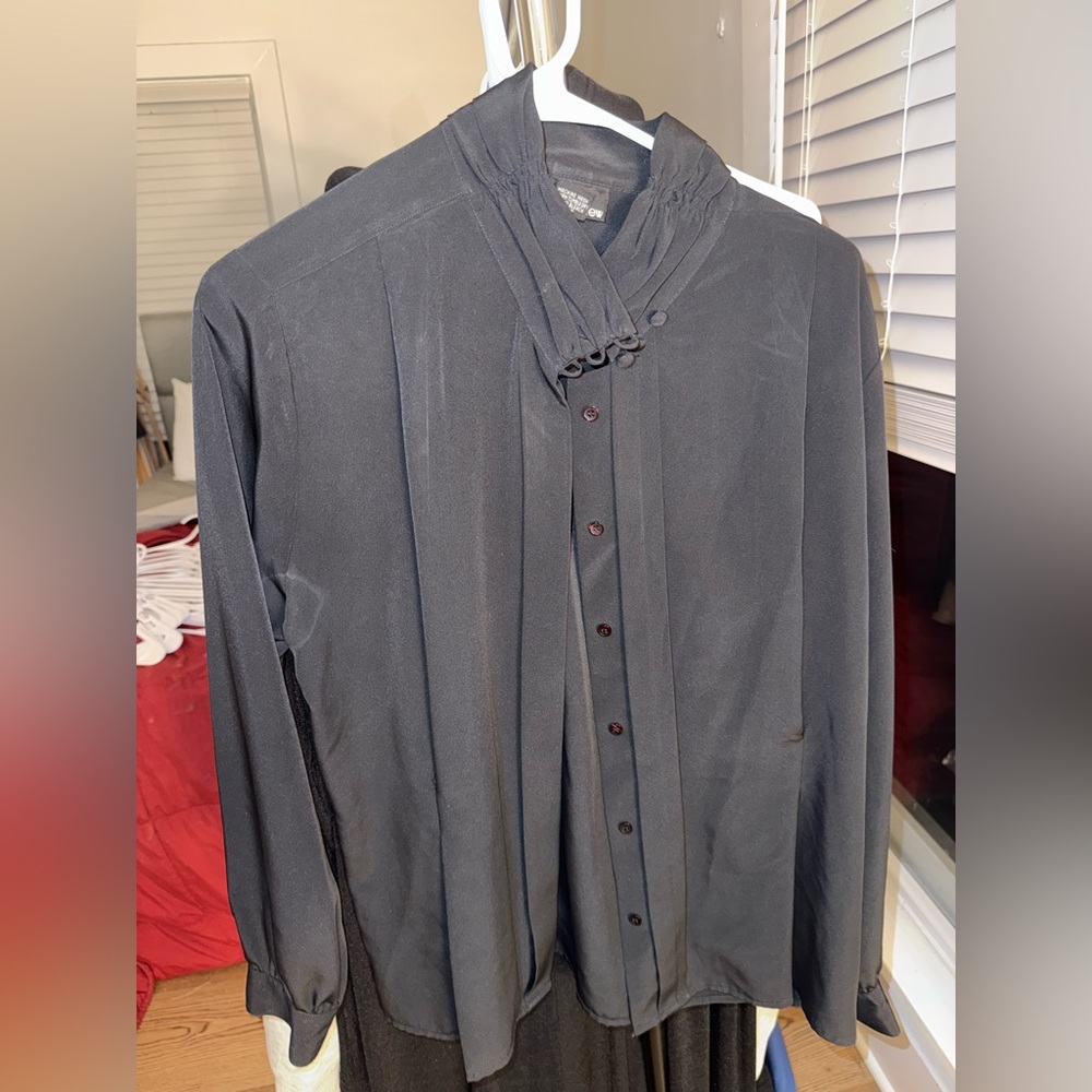 Women’s Elegant Black Button-Up Blouse